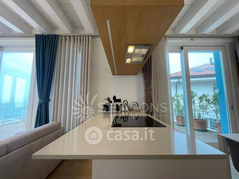 Trilocale in Via Roma 30 — foto 14 di 63