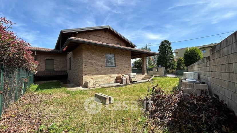Villa in Via Lazzaretto 34 — foto 47 di 48