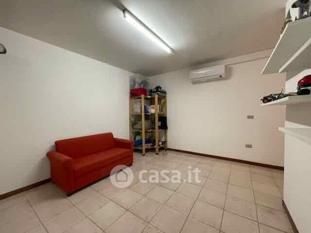 Quadrilocale in Via Ossario — foto 6 di 27