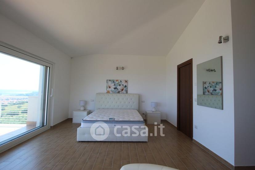 Villa in Contrada San Silvestro — foto 33 di 45
