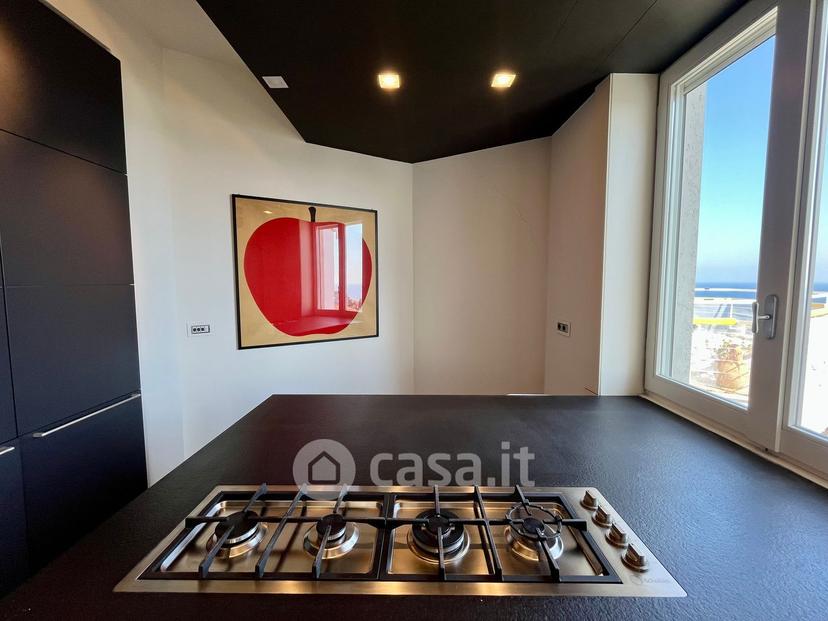 Appartamento in Via Roccasterone 8
