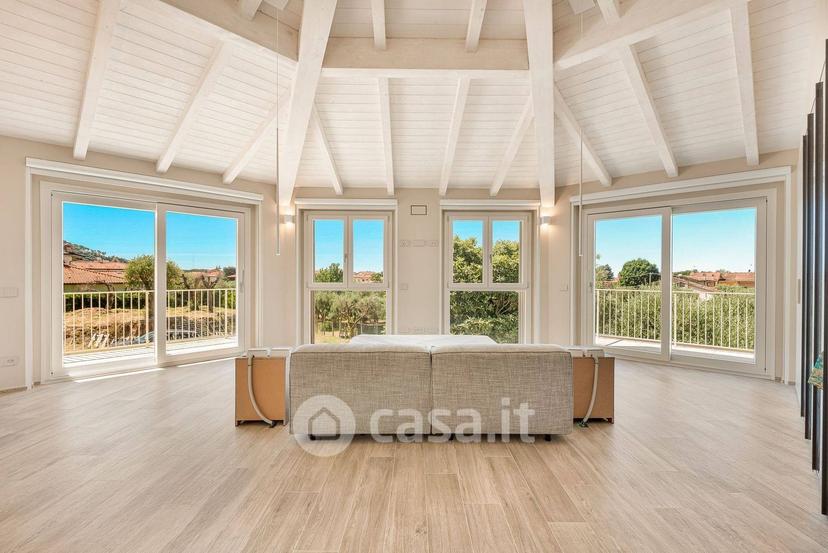 Villa in Via della Chiusa 323 — foto 18 di 36