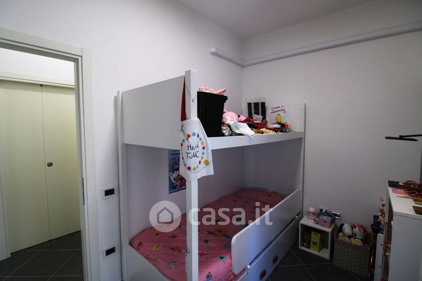 Trilocale in Via della Vela 44 — foto 20 di 31