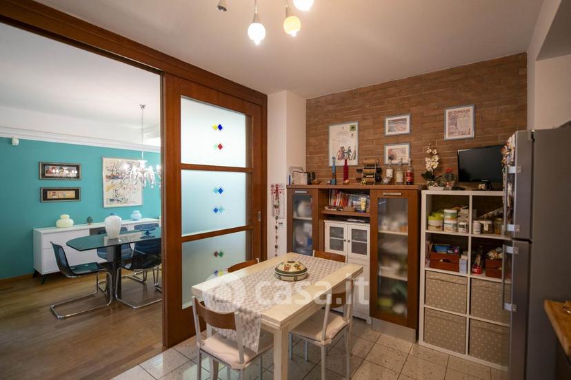 Villa in Via G. Brodolini 49 — foto 41 di 52