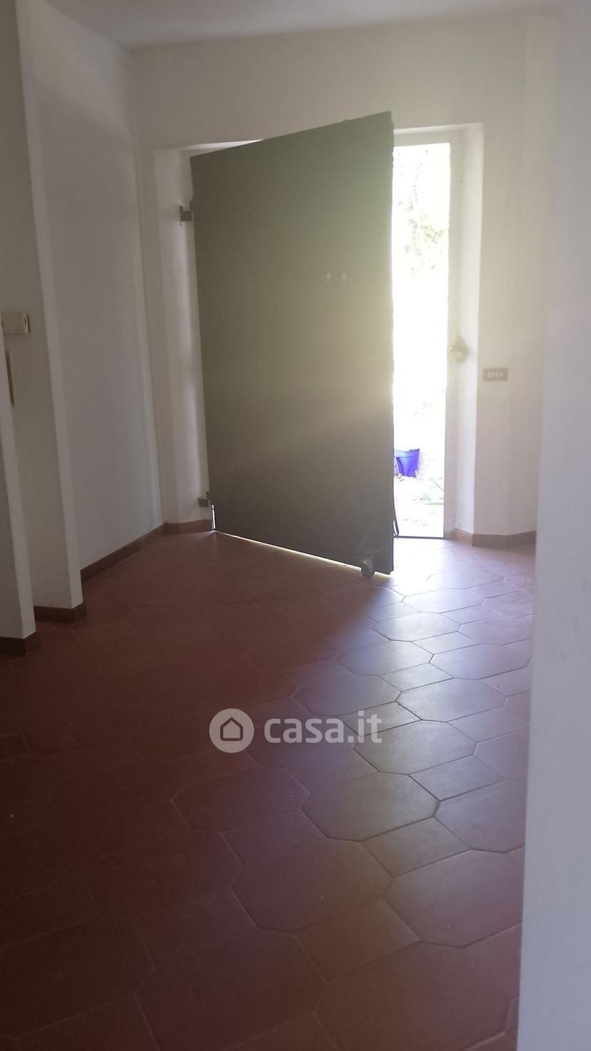 Villa in Via Giuseppe Verdi 6 — foto 24 di 38