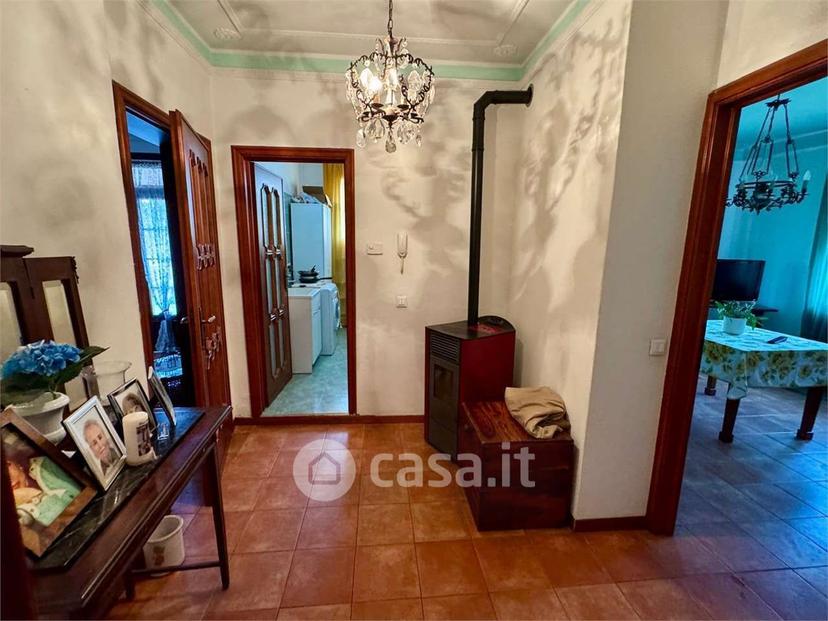 Villa in Via Eugenio Baroni 1 — foto 16 di 33