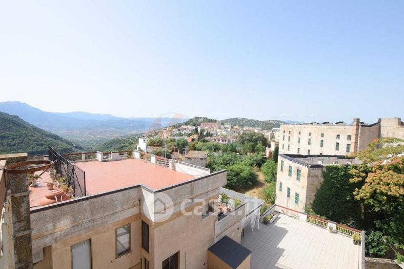 Appartamento in Viale Francesco Ciusa 11 — foto 2 di 36