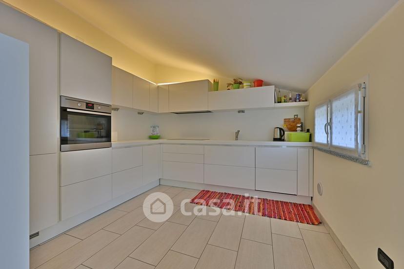 Trilocale in Via Indro Montanelli — foto 23 di 31