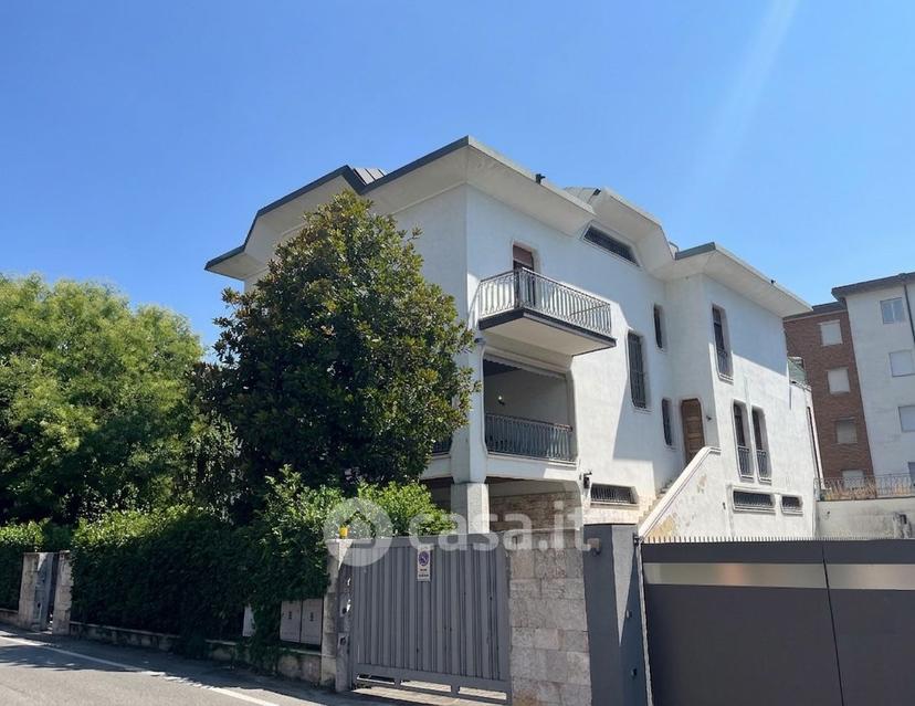 Villa in Via Faustino Bocchi — foto 3 di 29