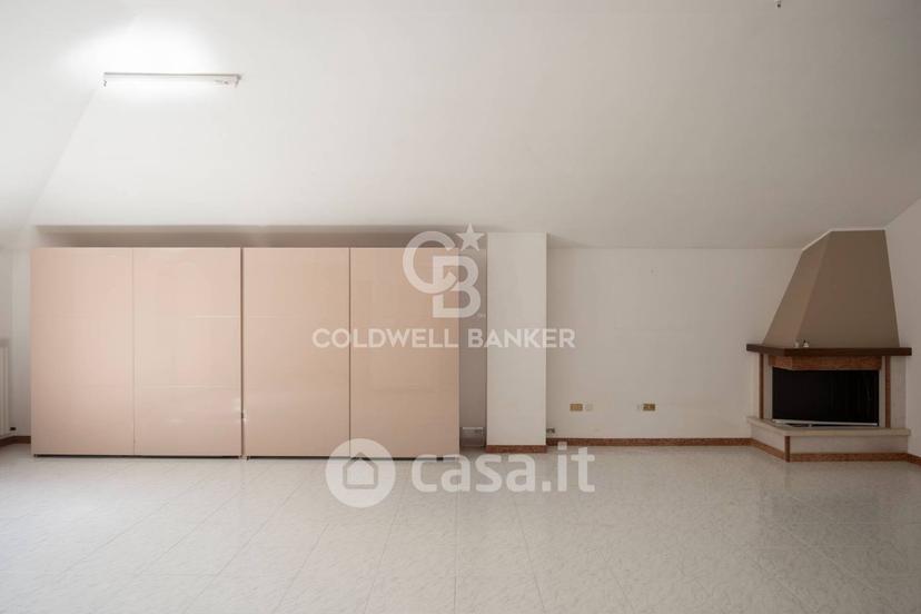 Villa in Via IV Novembre 22 — foto 12 di 81