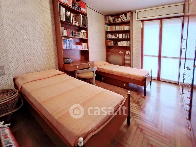 Quadrilocale in Via Carlo Cattaneo 36 — foto 14 di 36