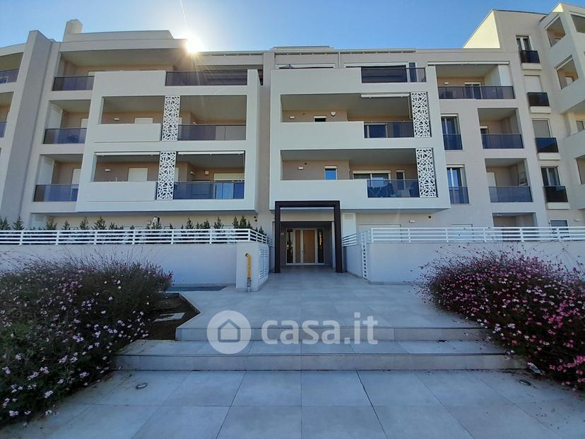 Appartamento in Via Mario Ronzini — foto 23 di 51