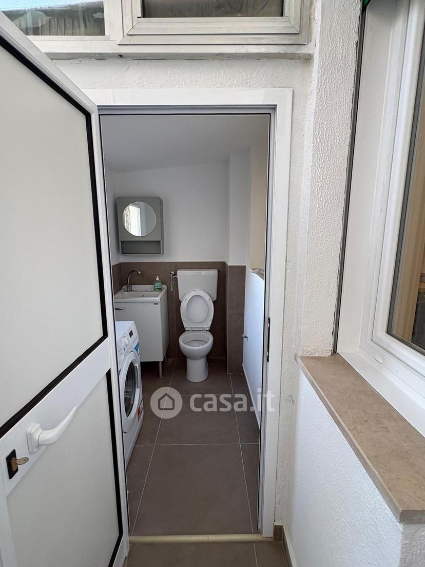 Bilocale in Via dei Filippini — foto 2 di 15