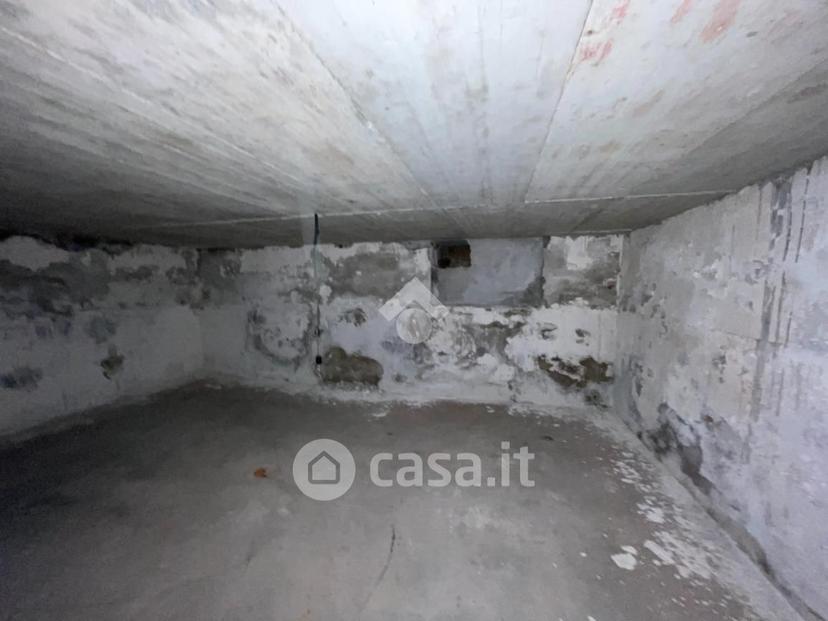 Trilocale in Via Valenzasca 4 — foto 2 di 24