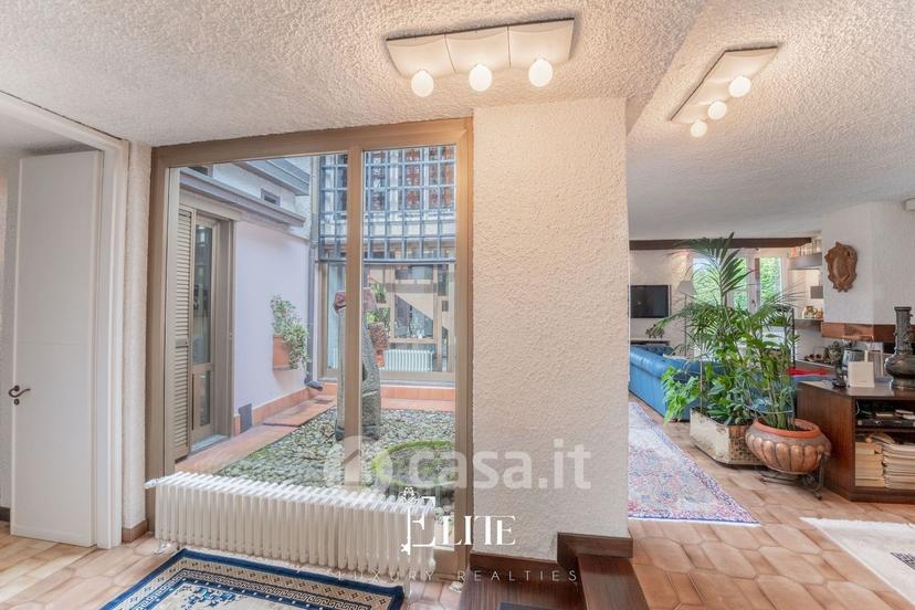 Villa in Via Luigi Cadorna 1800 — foto 35 di 42