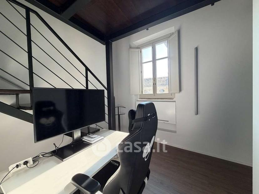 Trilocale in Via Simone del Pozzo 9 — foto 4 di 30