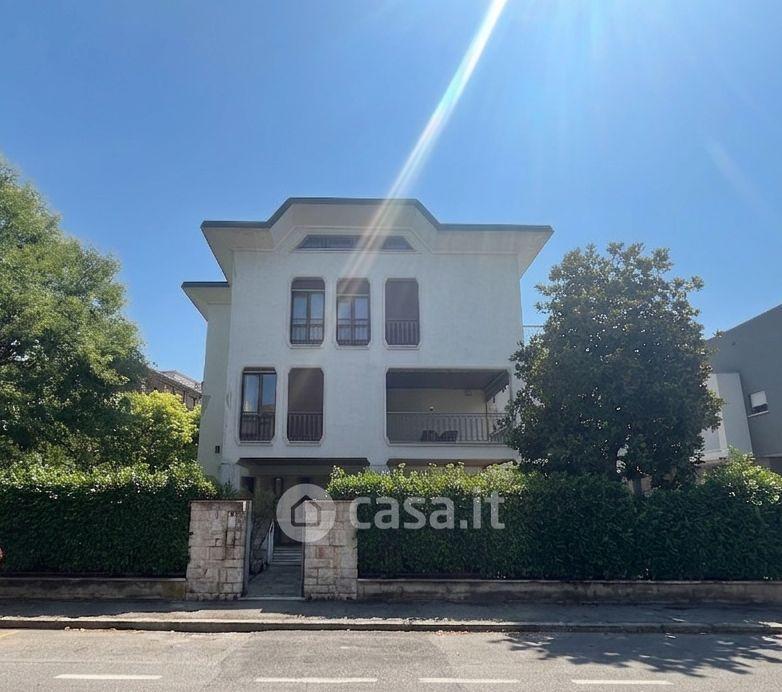 Villa in Via Faustino Bocchi — foto 11 di 29