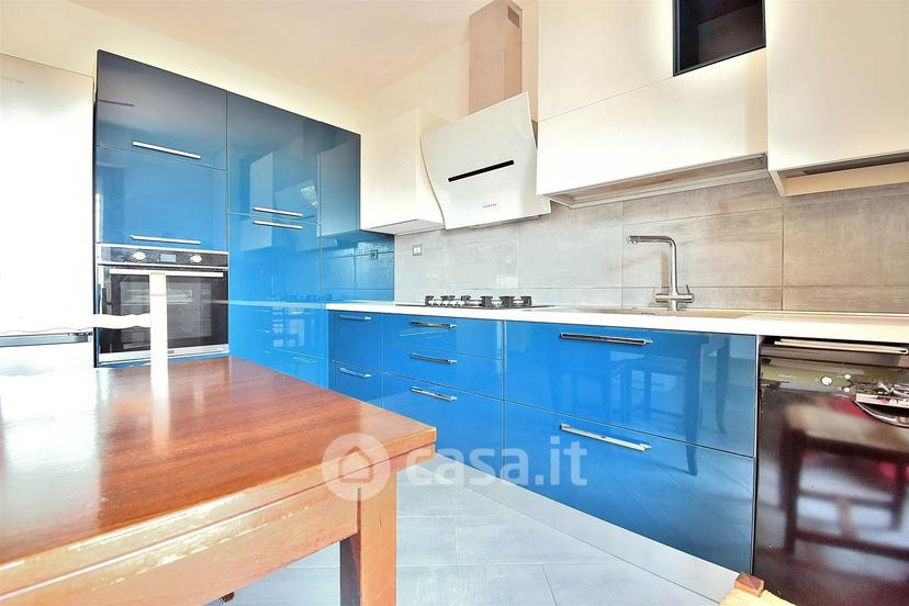 Appartamento in Via Fratelli Rosselli — foto 6 di 30