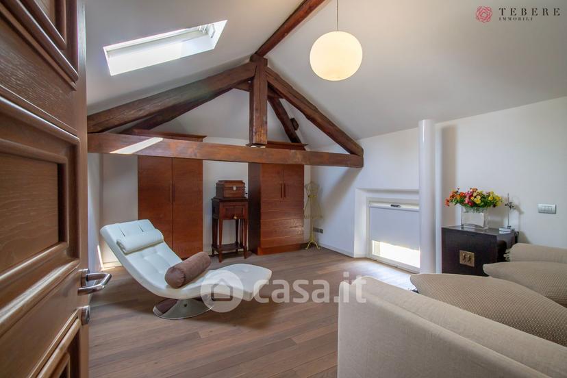 Villa in Corso XX Settembre 50 — foto 33 di 47