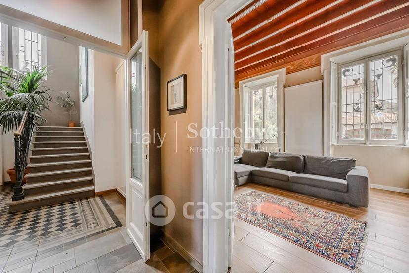 Villa in Via Marinoni — foto 2 di 29