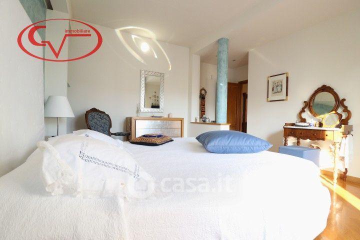 Villa in Via Gustavo Borsari — foto 22 di 56