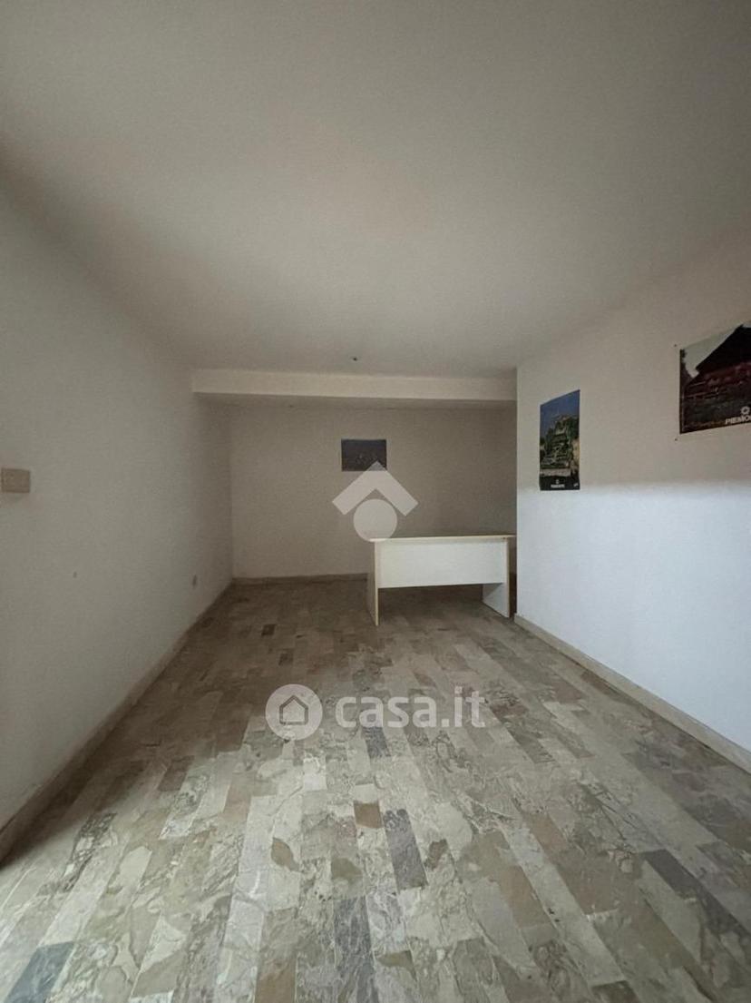 Bilocale in Via Mazzini 139 — foto 3 di 23