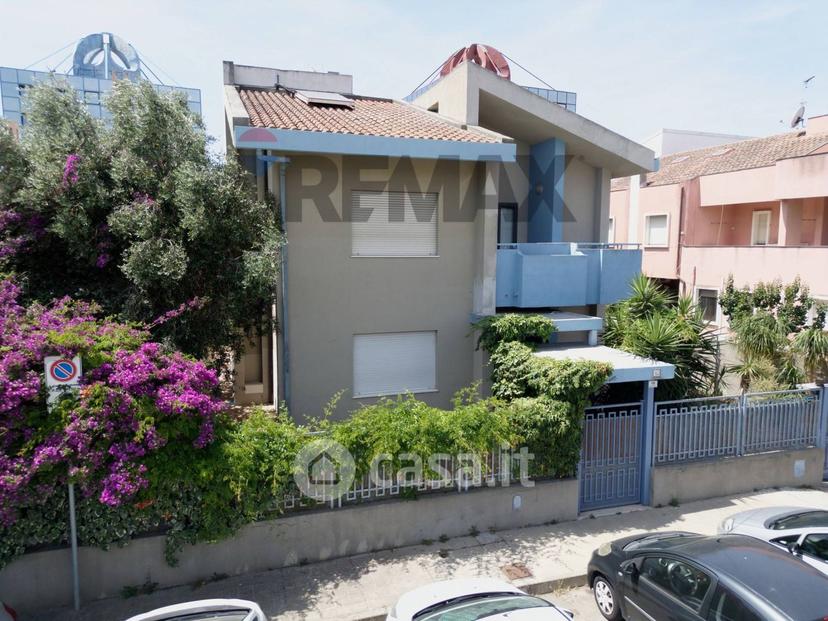 Villa in Via Bartolomeo Colleoni 10 — foto 32 di 46