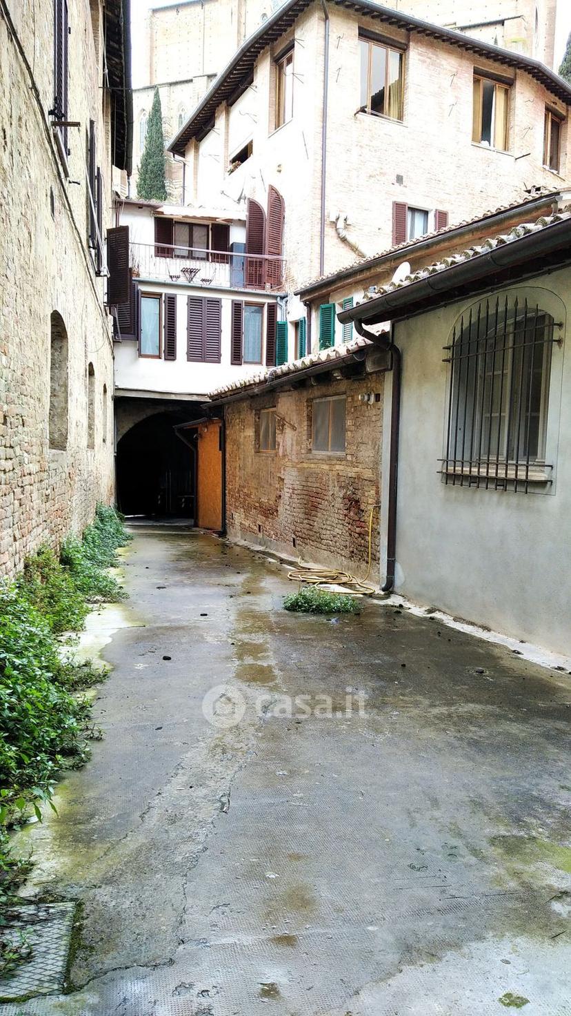 Trilocale in Via Santa Caterina — foto 9 di 18