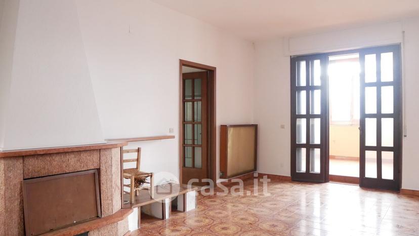 Trilocale in Via Taverna Campanile 70 — foto 20 di 38