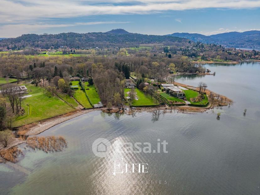 Villa in Via Luigi Cadorna 1800 — foto 5 di 42