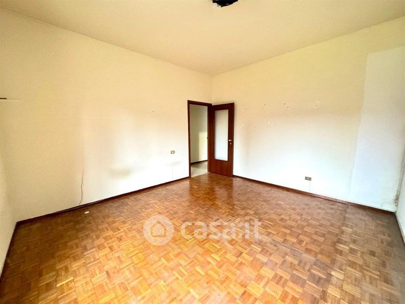 Trilocale in Via Luca della Robbia 1 — foto 25 di 29