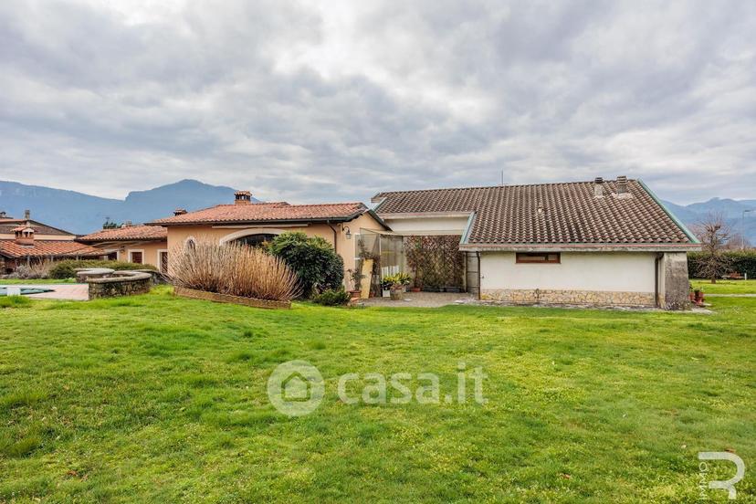 Villa in Via Mozza di Barga — foto 21 di 47