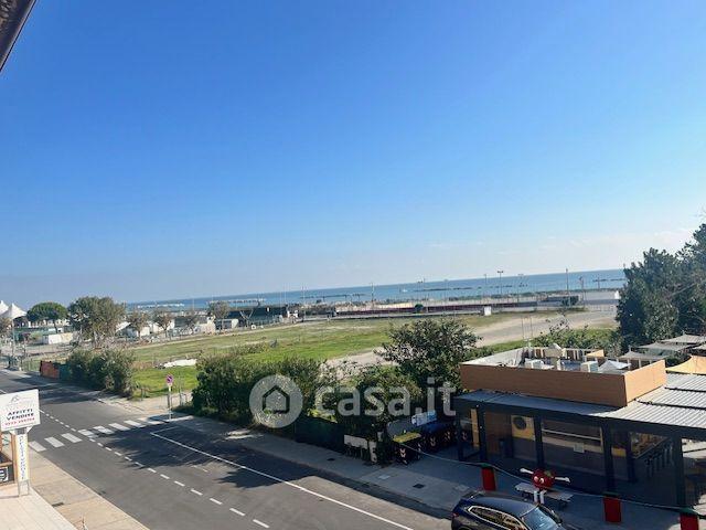 Trilocale in Lungomare Italia — foto 5 di 34