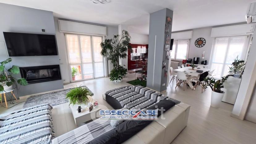 Appartamento in Via Salvatore Quasimodo 25 — foto 38 di 46