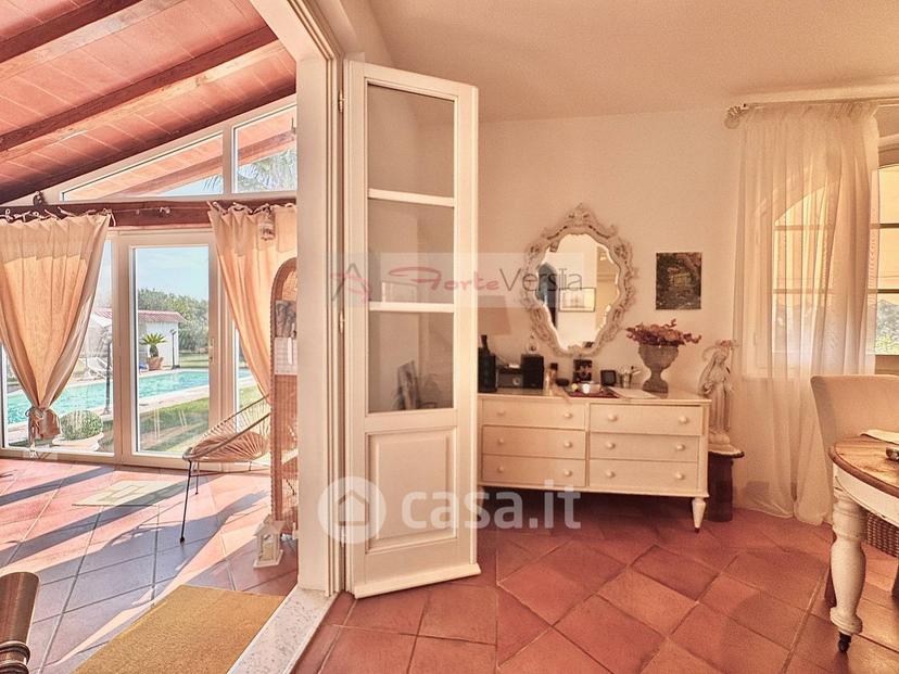 Villa in Via Alpi Apuane — foto 9 di 44