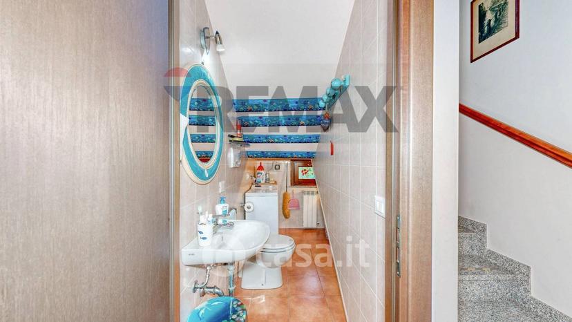 Villa in Via Fratelli Rosselli — foto 38 di 74
