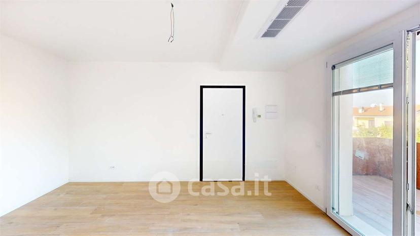 Bilocale in Via Abbadia 130 — foto 9 di 18