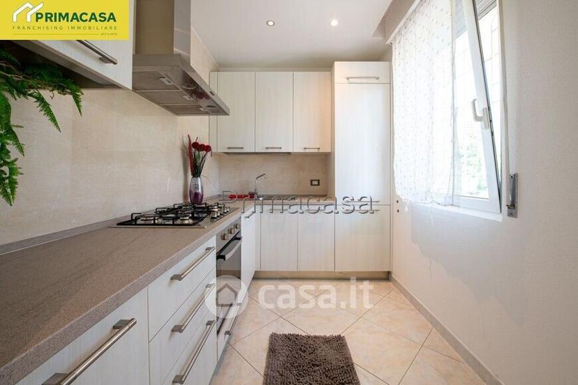Trilocale in Viale Ugo Foscolo 104 — foto 23 di 28