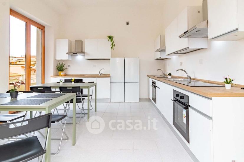 Stanza in Viale G. Marconi 180 — foto 5 di 37