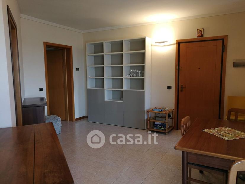 Stanza in Via Edoardo Ferravilla — foto 18 di 25