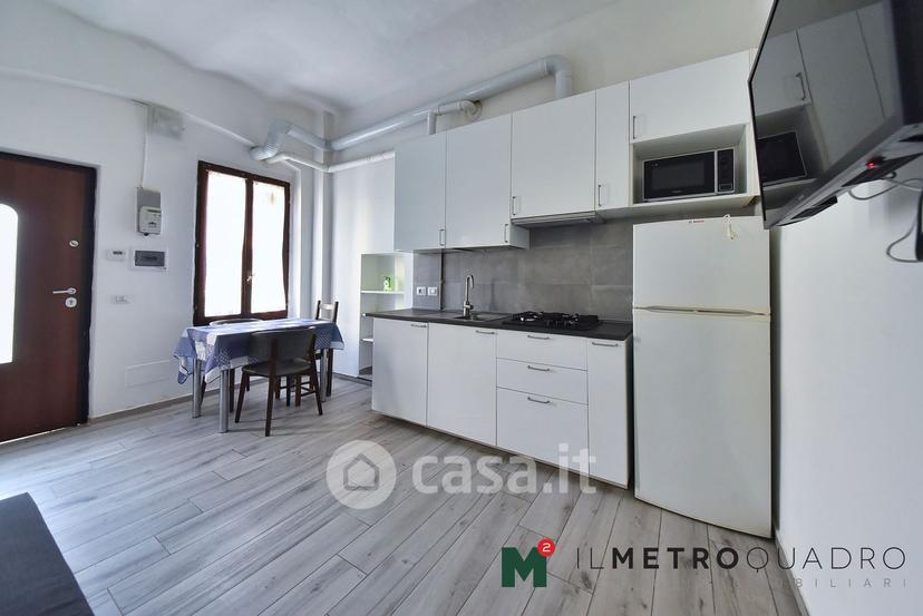 Bilocale in Via C. Battisti 6 — foto 10 di 12