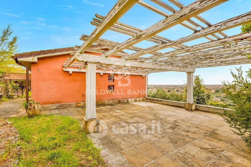 Villa in Via Volturno — foto 9 di 23