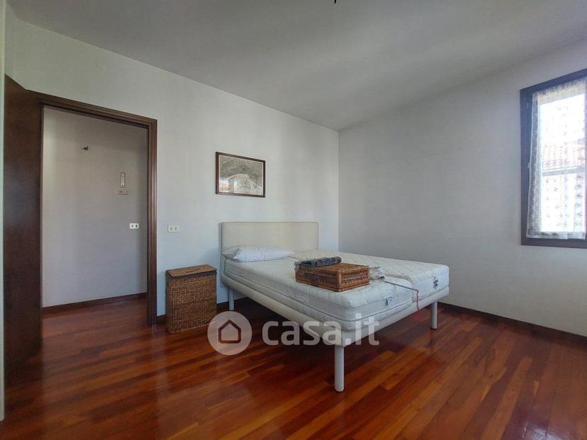 Villa in Via Miranese 11 — foto 34 di 38