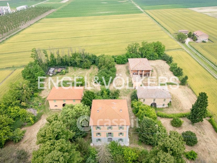 Villa in Via Statale 276 — foto 4 di 40