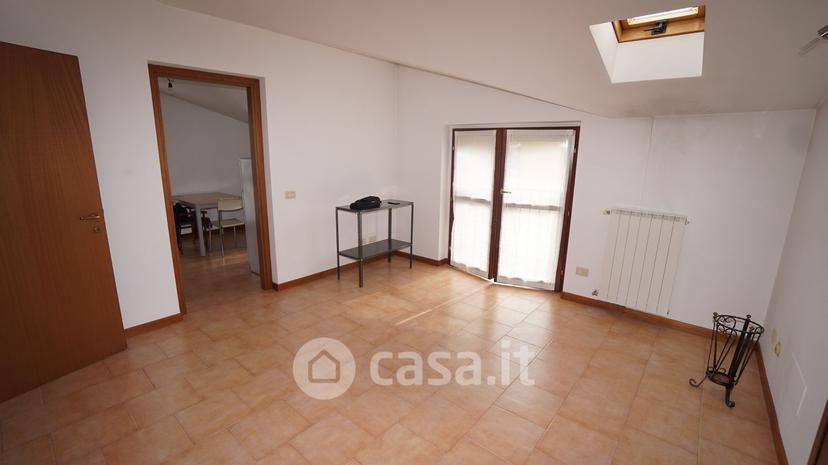 Trilocale in Via Cernaia 34 — foto 5 di 16