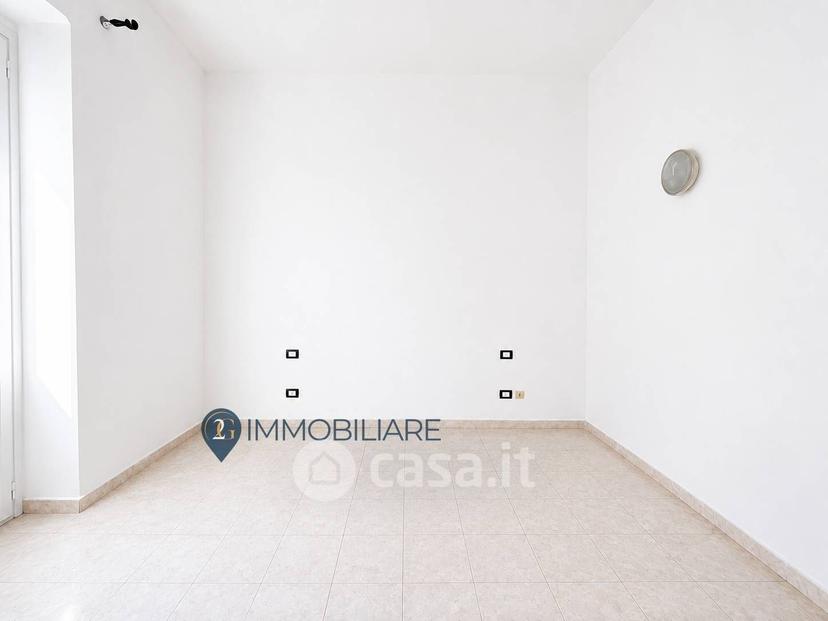 Trilocale in Corso Cavour 416 — foto 11 di 29