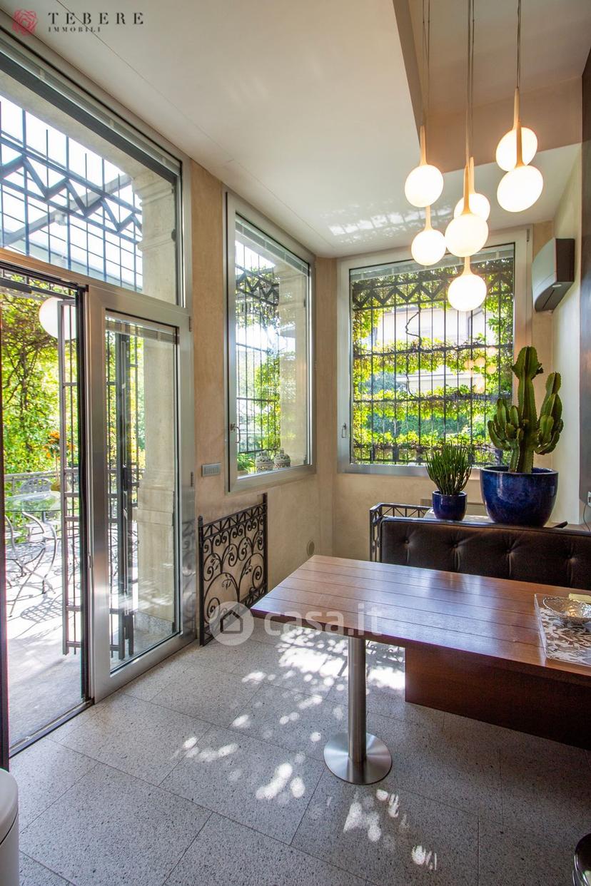 Villa in Corso XX Settembre 50 — foto 23 di 47