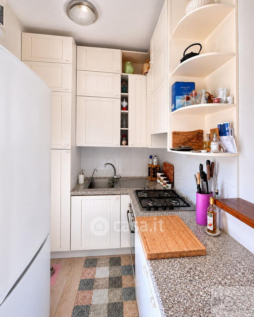 Trilocale in Via Alba 6 — foto 3 di 19