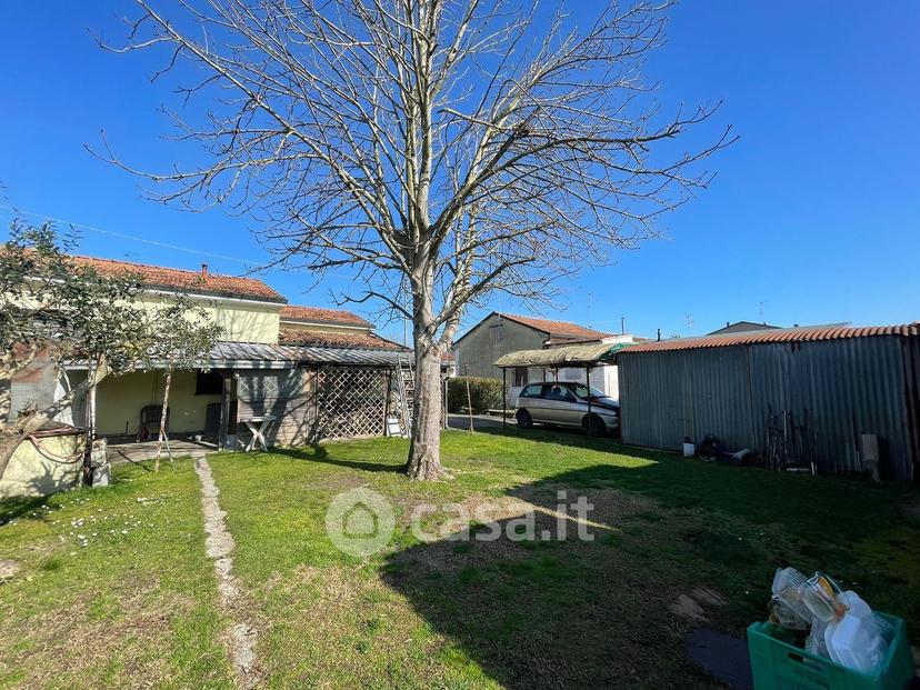 Casa indipendente in Via del Risorgimento 42 — foto 40 di 41