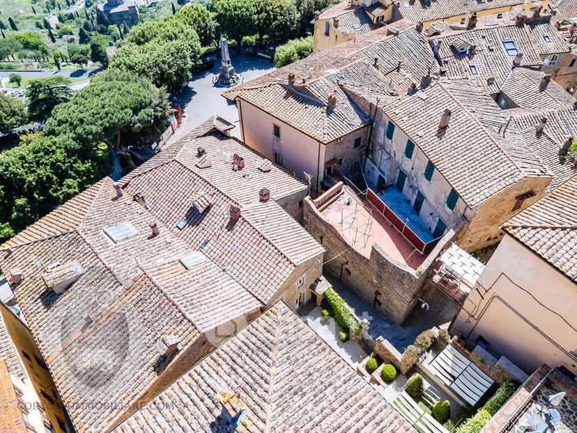 Appartamento in Via S. Margherita 11 — foto 8 di 34